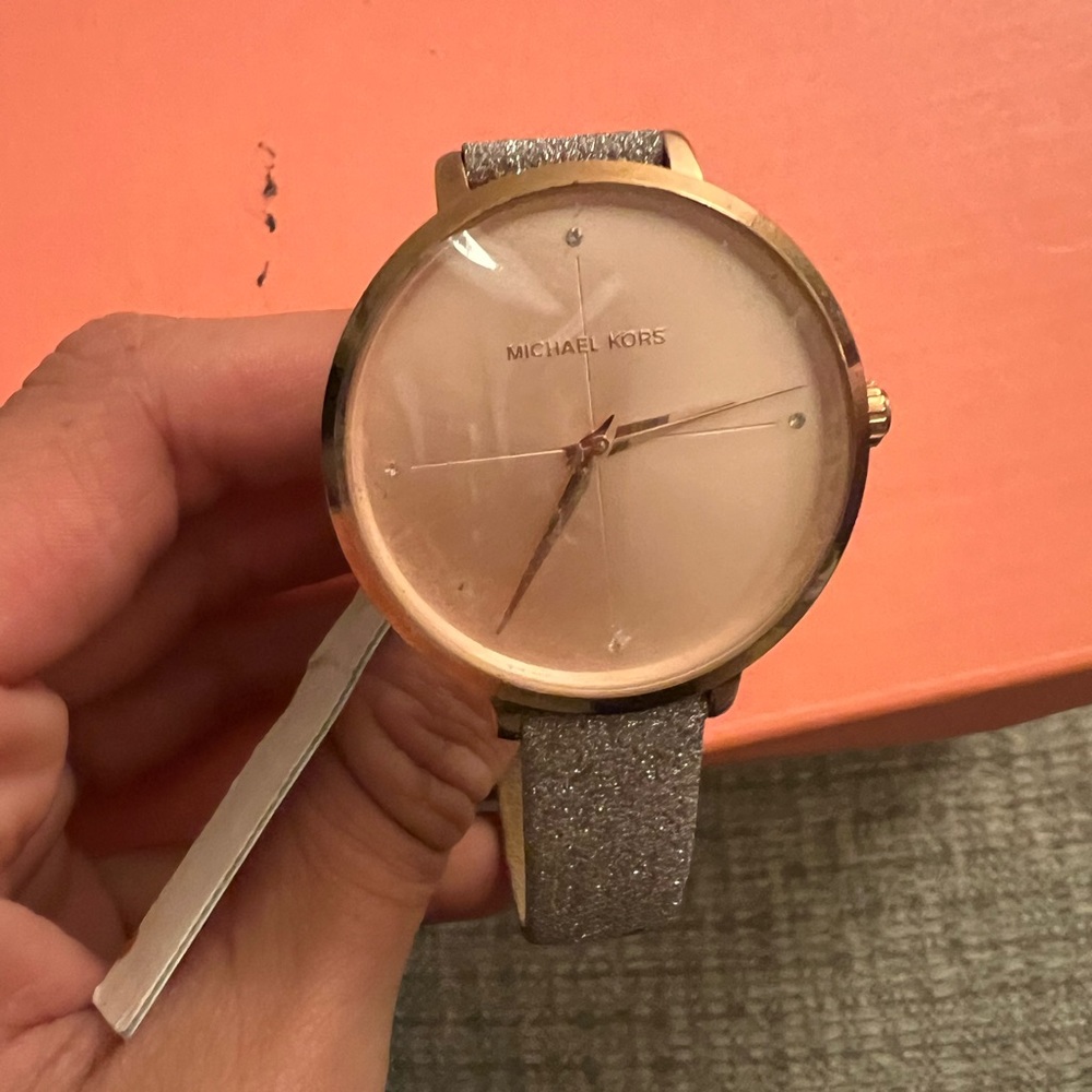 Brand new Michael kors watch